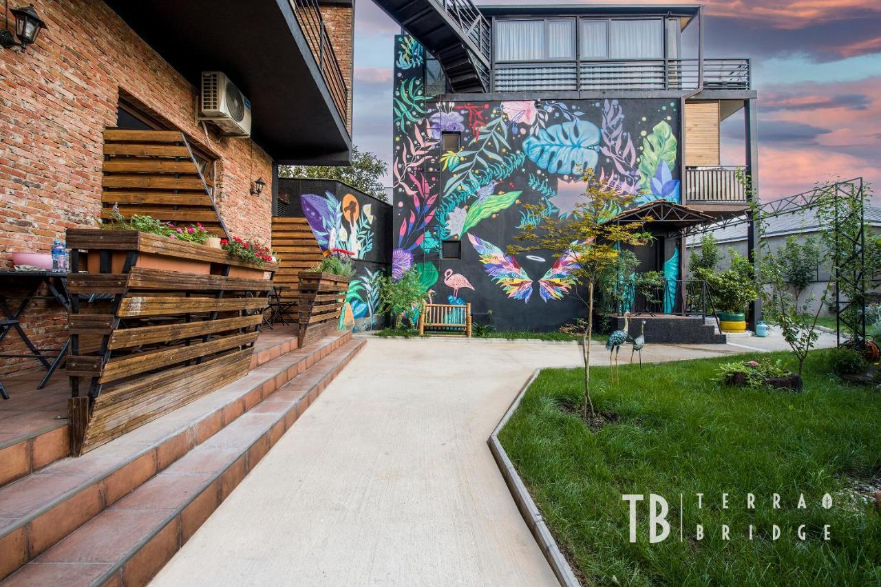Hotel Terra Bridge Tbilisi Exterior foto